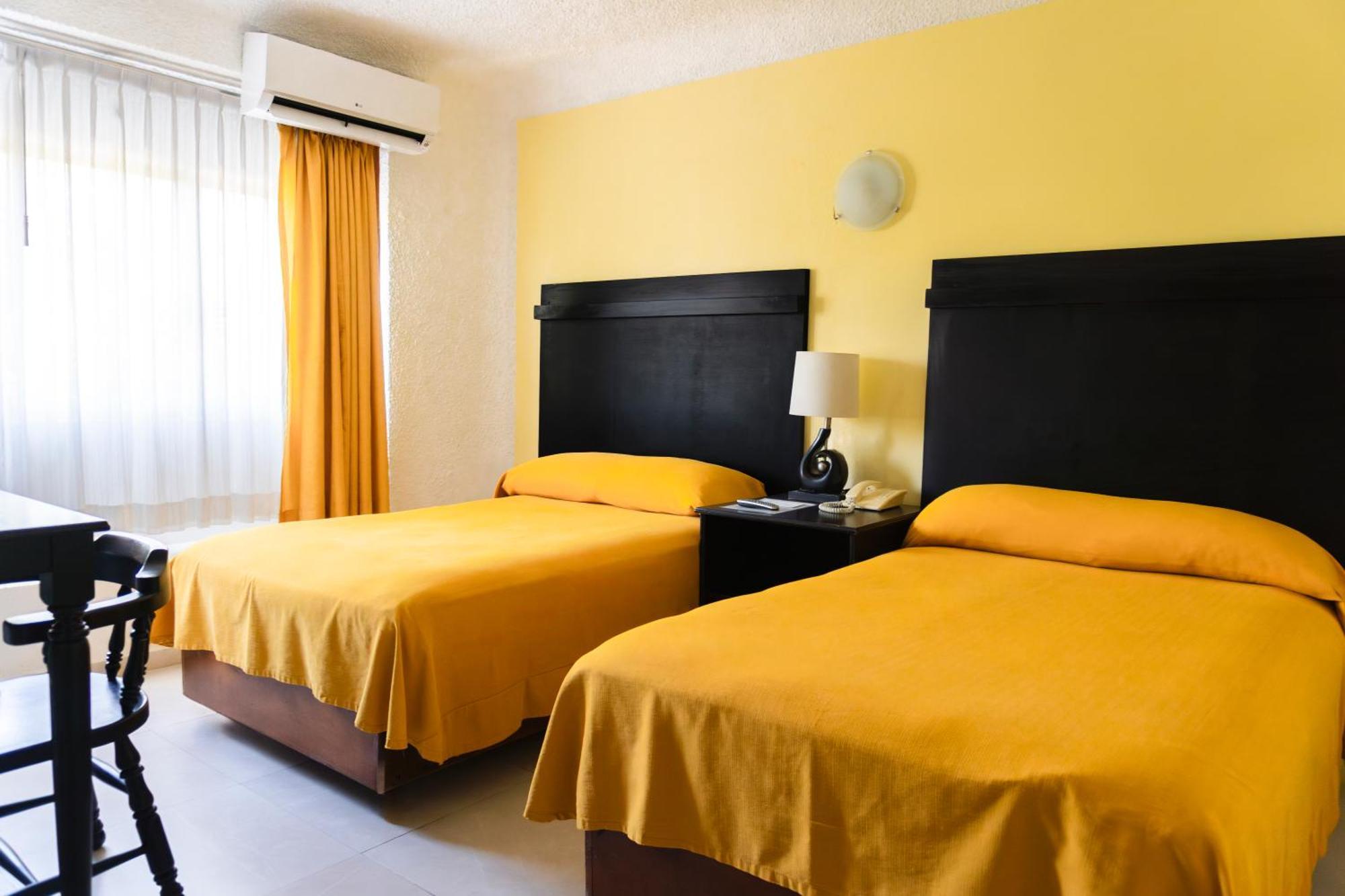 Hotel Antillano Канкун Екстериор снимка