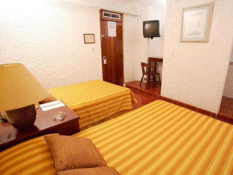 Hotel Antillano Канкун Екстериор снимка