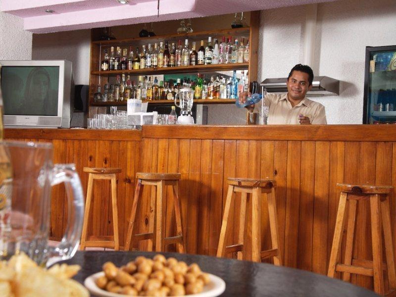 Hotel Antillano Канкун Екстериор снимка